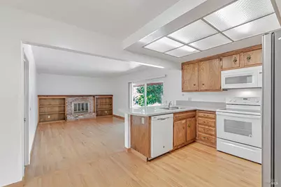 2429 Woodstock Court, Santa Rosa, CA 95409 - Photo 16