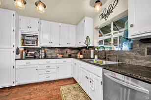 10225 Kelsey Creek Dr, Kelseyville, CA 95451 - Photo 6