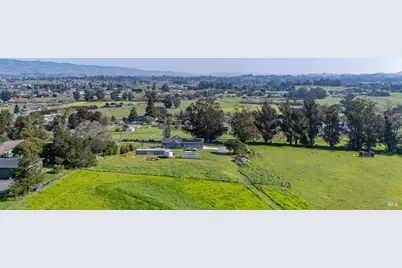 268 Eucalyptus Road, Petaluma, CA 94952 - Photo 10