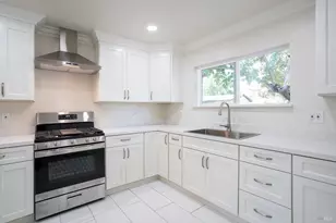 413 S Jefferson St, Napa, CA 94559 - Photo 2