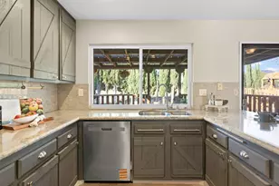 3276 Arroyo Dr, Fairfield, CA 94533 - Photo 14