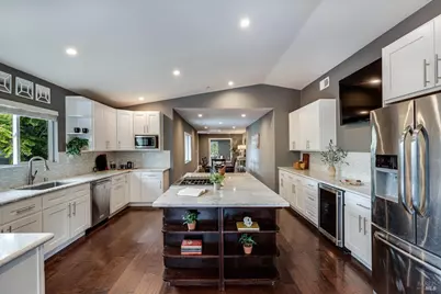 15 Julian Avenue, Napa, CA 94559 - Photo 4