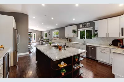 15 Julian Avenue, Napa, CA 94559 - Photo 2