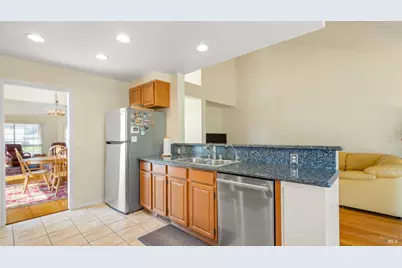 124 Cannes Court, Fairfield, CA 94534 - Photo 18