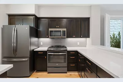 124 Grayson Way, Healdsburg, CA 95448 - Photo 6