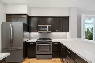 124 Grayson Way, Healdsburg, CA 95448 - Photo 6