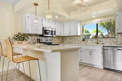 1639 San Vicente Avenue, Napa, CA 94558 - Photo 2