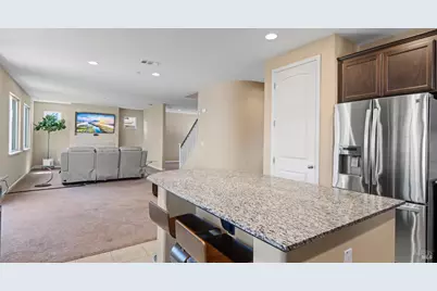 2197 Yellow Rose Circle, Fairfield, CA 94534 - Photo 8