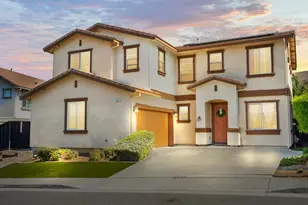 2197 Yellow Rose Cir, Fairfield, CA 94534 - Photo 2