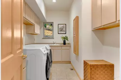 8373 Singing Hills Trail, Santa Rosa, CA 95404 - Photo 32