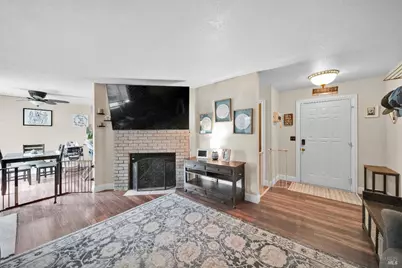 3703 Harrow Court, Redding, CA 96002 - Photo 2