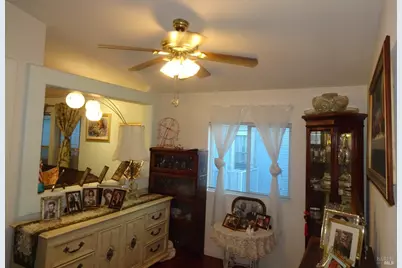 212 Valencia Drive, Fairfield, CA 94533 - Photo 14