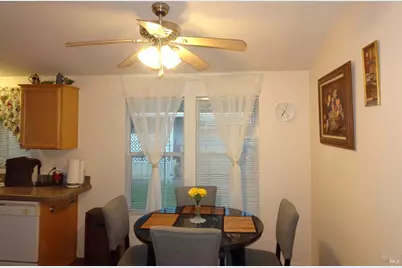 212 Valencia Drive, Fairfield, CA 94533 - Photo 6