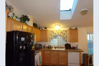 212 Valencia Drive, Fairfield, CA 94533 - Photo 4