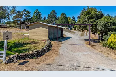 411 Highland Avenue, Penngrove, CA 94951 - Photo 22