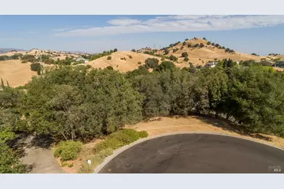 2030 Pinecrest Court, Vacaville, CA 95688 - Photo 16