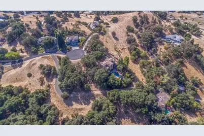 2030 Pinecrest Court, Vacaville, CA 95688 - Photo 8