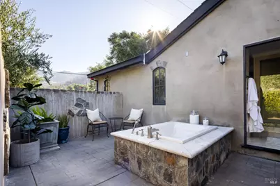 800 Lommel Road, Calistoga, CA 94515 - Photo 18