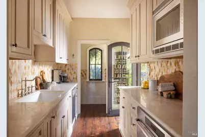 800 Lommel Road, Calistoga, CA 94515 - Photo 14