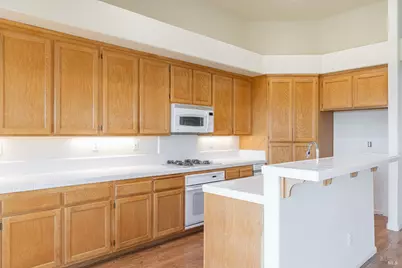 91 S Newport Drive, Napa, CA 94559 - Photo 22