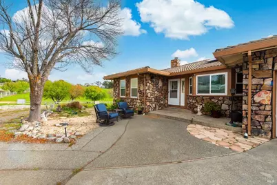 4265 Summerwood Court, Vacaville, CA 95688 - Photo 4