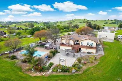 4265 Summerwood Court, Vacaville, CA 95688 - Photo 96
