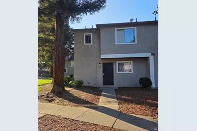 1920 Grande Circle #92, Fairfield, CA 94533 - Photo 2