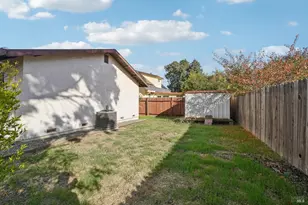 1136 Woodridge Dr, Vacaville, CA 95687 - Photo 34