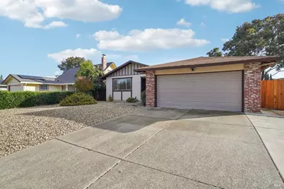 1136 Woodridge Drive, Vacaville, CA 95687 - Photo 6