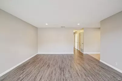 1136 Woodridge Drive, Vacaville, CA 95687 - Photo 8