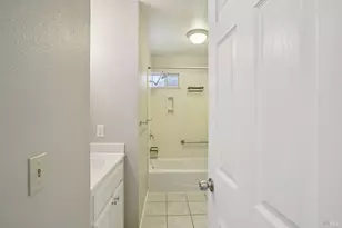 1136 Woodridge Dr, Vacaville, CA 95687 - Photo 18