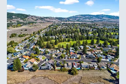 690 Holly Avenue, Rohnert Park, CA 94928 - Photo 64