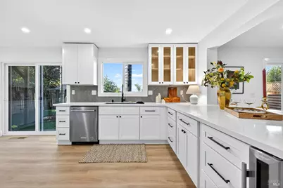 690 Holly Avenue, Rohnert Park, CA 94928 - Photo 24