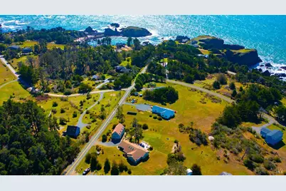 46851 Iversen Lane, Gualala, CA 95445 - Photo 4