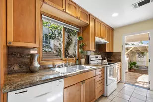 2065 Yajome St, Napa, CA 94559 - Photo 10