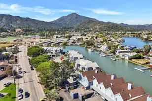 72 Lucky Dr, Corte Madera, CA 94925 - Photo 38