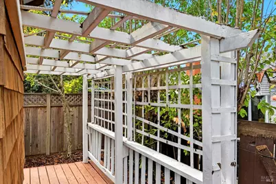 3735 Sacramento Avenue, Santa Rosa, CA 95405 - Photo 22