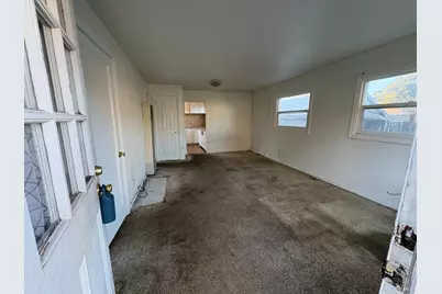 929 Hendley Street, Santa Rosa, CA 95404 - Photo 2