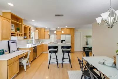 253 Carlisle Way, Benicia, CA 94510 - Photo 16