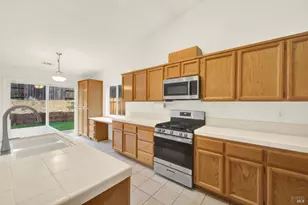 3216 Lagunita Cir, Fairfield, CA 94533 - Photo 12