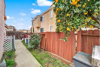 805 Gazebo Court, Suisun City, CA 94585 - Photo 32