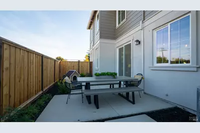 225 Octopus Street, Suisun City, CA 94585 - Photo 10