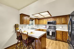 221 Livingston Ave, Vacaville, CA 95687 - Photo 32