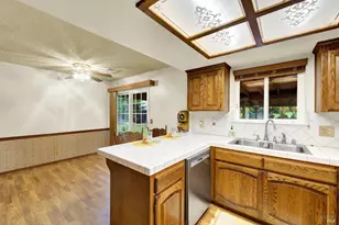 221 Livingston Ave, Vacaville, CA 95687 - Photo 36