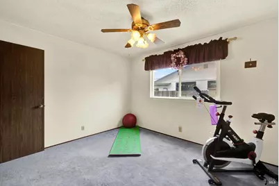 221 Livingston Avenue, Vacaville, CA 95687 - Photo 48