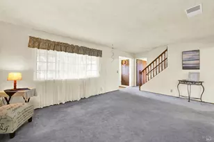 221 Livingston Ave, Vacaville, CA 95687 - Photo 22