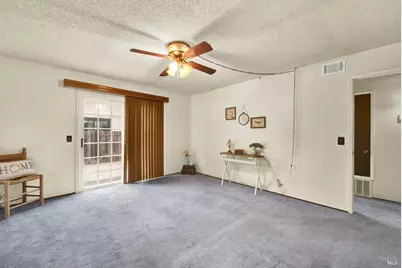 221 Livingston Avenue, Vacaville, CA 95687 - Photo 42
