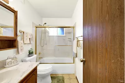 221 Livingston Avenue, Vacaville, CA 95687 - Photo 46