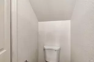 1239 Eardley Ave, Santa Rosa, CA 95401 - Photo 12