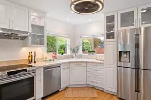 8 Clover Hill Ct, San Rafael, CA 94903 - Photo 26